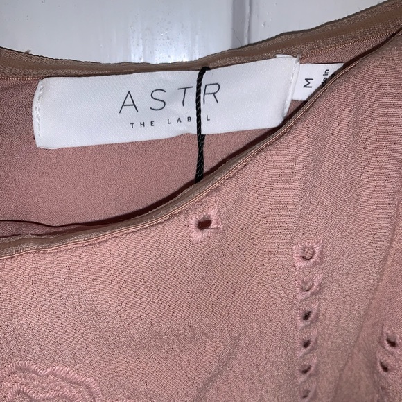 ASTR The Label Sabina Dress In Mauve- NWT! - Picture 12 of 16